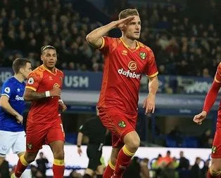 Norwich Cityli futbolcu Dennis Srbeny'den asker selamlı gol sevinci!