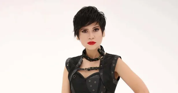 Güzellik eleştirilerine yanıt veren Aydilge hastalığını açıkladı!