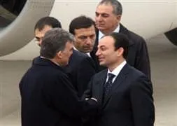 Gül: Devletin resmi Türkçe’dir!