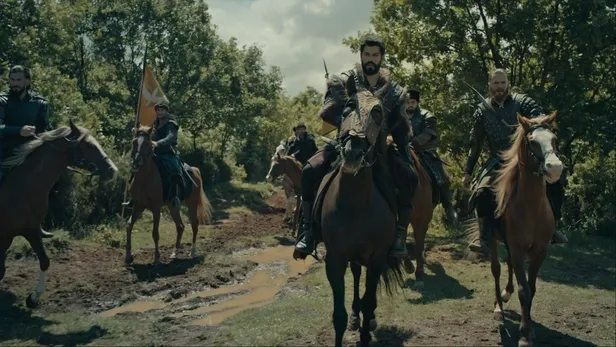 kurulus-osmana-yeni-dusman-geldi-bala-hatun-ve-turgut-alpin-olum-doseginde-oldugu-diziye-efsane-transfer-mogol-1653482971758.jpg Bala Hatun ve Turgut Alp'in ölüm döşeğinde olduğu diziye efsane transfer! Kuruluş Osman'a yeni düşman geldi! Moğol komutanı Cebe kimdir?-5