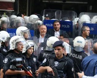 İzmirde HDP provokasyonuna izin verilmedi! Vatandaşlardan Sezai Temelliye tepki...