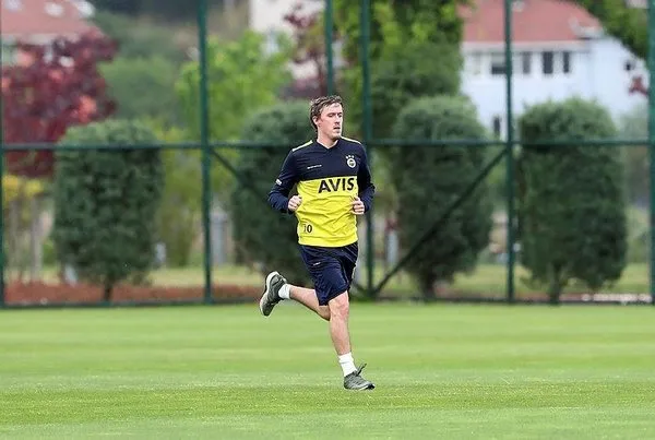 max-kruse-yol-ayriminda-1591145989798.jpeg