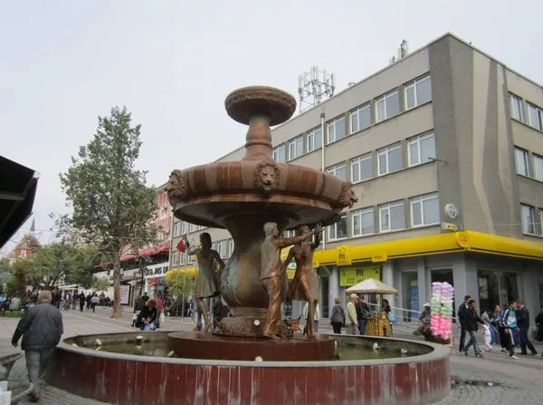 Edirne'de bir tuhaf olay! Millet İttifakı'nda 'heykel' krizi!-5