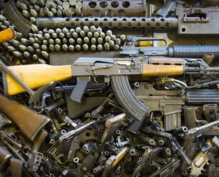 ABD’ye IŞİD’e yardım suçlaması