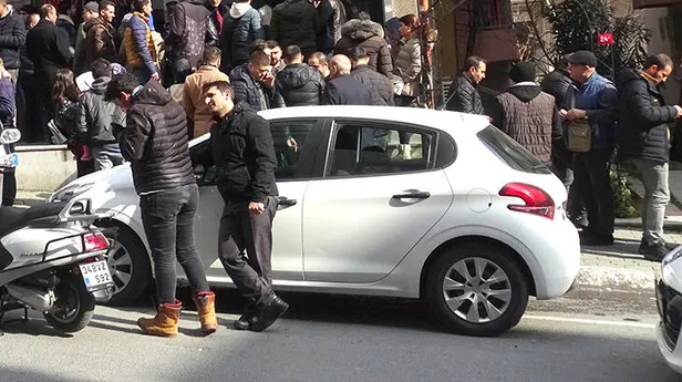 İstanbul'daki nöbetçi noterler doldu taştı! Bursa'dan bile gelen var!-2