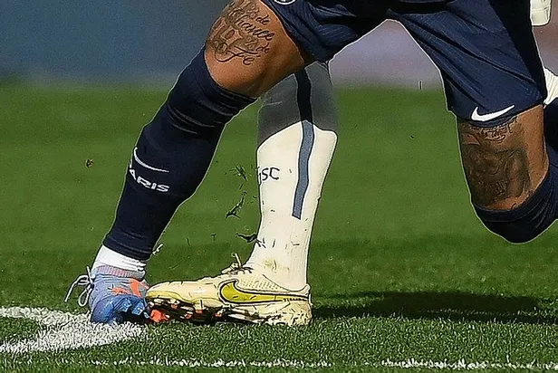 neymar-soku-sezonu-kapatti-1678124443047.jpeg Neymar şoku! Sezonu kapattı-2