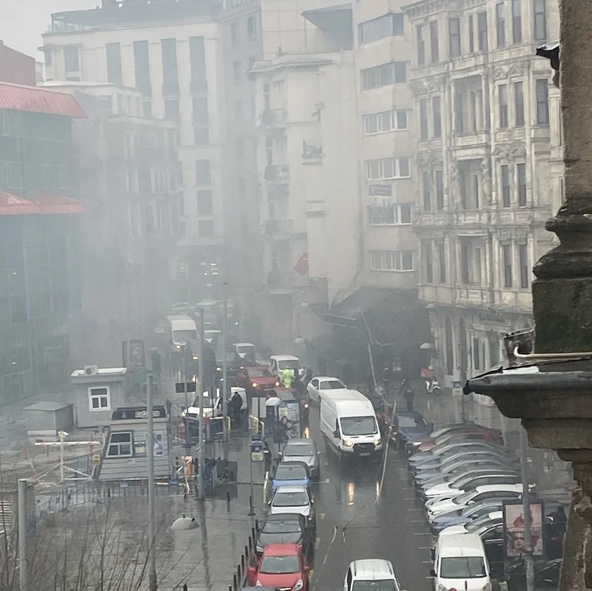 İstiklal Caddesi’nde restoranda yangın