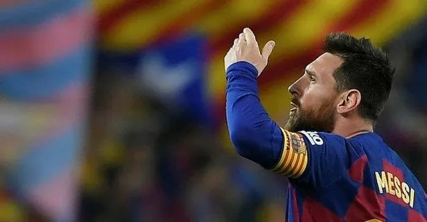 Lionel Messi kararını verdi: Barcelona’da devam edeceğim!