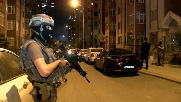 SON DAKİKA: İmdat çığlığını duyan polisi aradı! Esenyurt'ta rehine operasyonu: 3 kişi gözaltına alındı-2