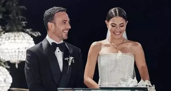 guzel-oyuncu-demet-ozdemir-ile-oguzhan-koc-bosaniyor-1681326106865.jpeg Güzel oyuncu Demet Özdemir ile Oğuzhan Koç boşanıyor!-6