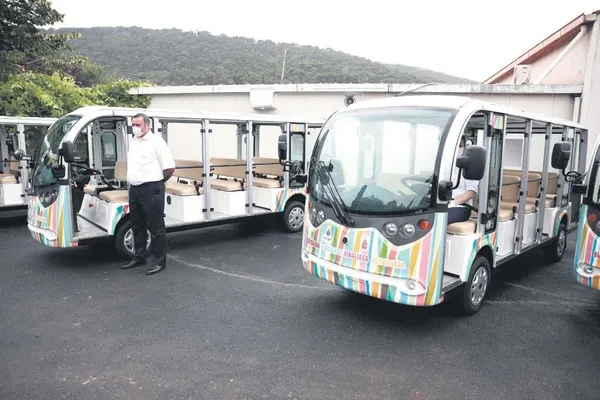 arac-cekmez-1592609965067.jpeg CHP'li İBB Başkanı Ekrem İmamoğlu'nun test ettiği araca binmek isteyenlere izin verilmedi: Araç çekmez inin-1