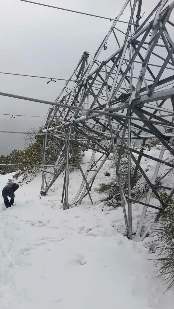 Bakanlıktan elektrik kesintilerine ilişkin açıklama-1