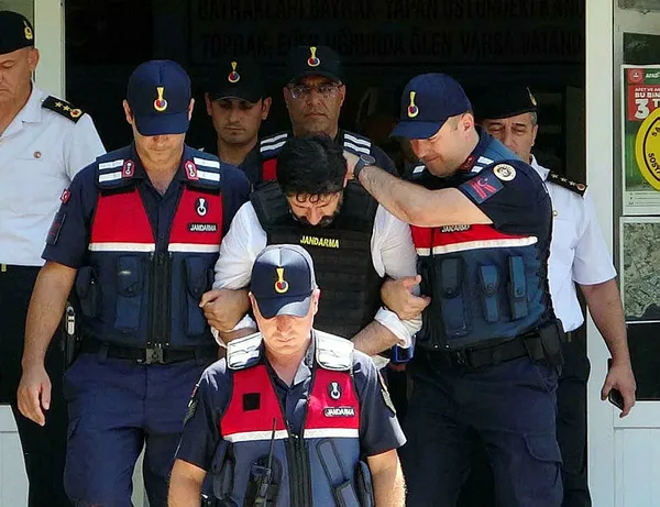 Son dakika: Fen Bilimleri Eğitim Kurumlarının kurucusu Nazmi Arıkan'ın katili cezaevinde kendini astı! Dikkat çeken not detayı-7