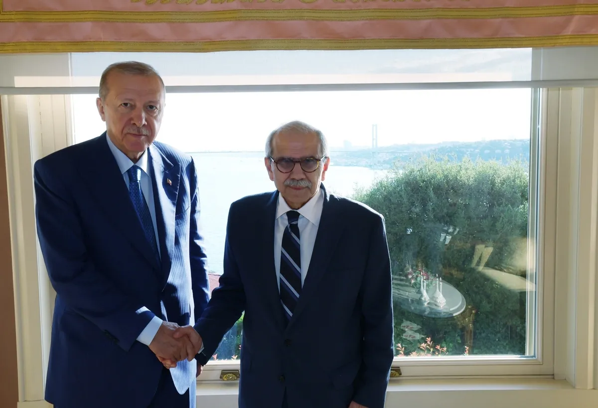 baskan-erdogandan-nevvaf-selami-duygulandiran-hediye-1783787830359.jpeg Başkan Erdoğan’dan Nevvaf Selam’ı duygulandıran hediye-4