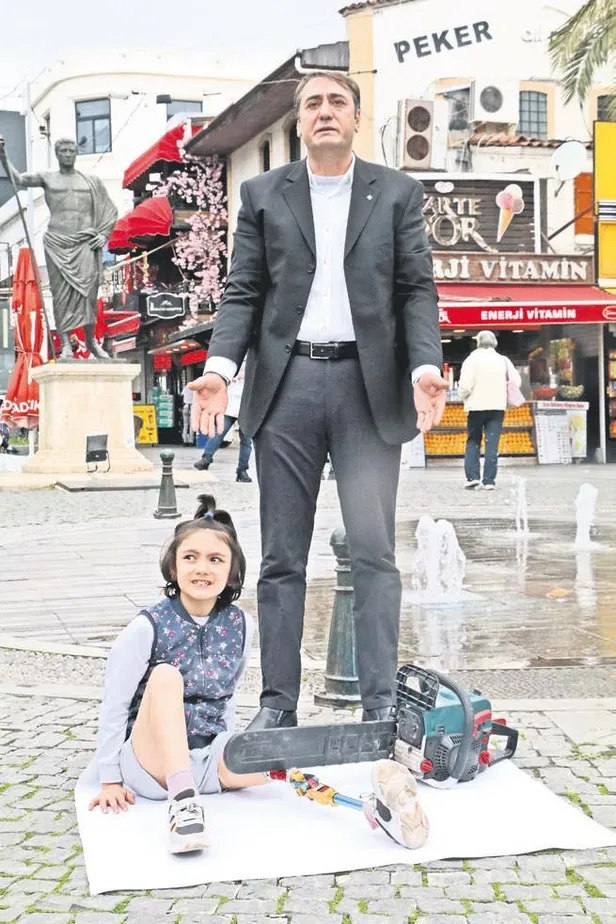 smali-oglu-icin-bagis-topladi-parali-sevgilisiyle-harcadigi-ortaya-cikan-anne-didem-gulmez-gozaltina-alindi-1670804333163.jpeg SMA'lı oğlu için bağış topladı! Paraları sevgilisiyle harcadığı ortaya çıkan anne Didem Gülmez gözaltına alındı-2