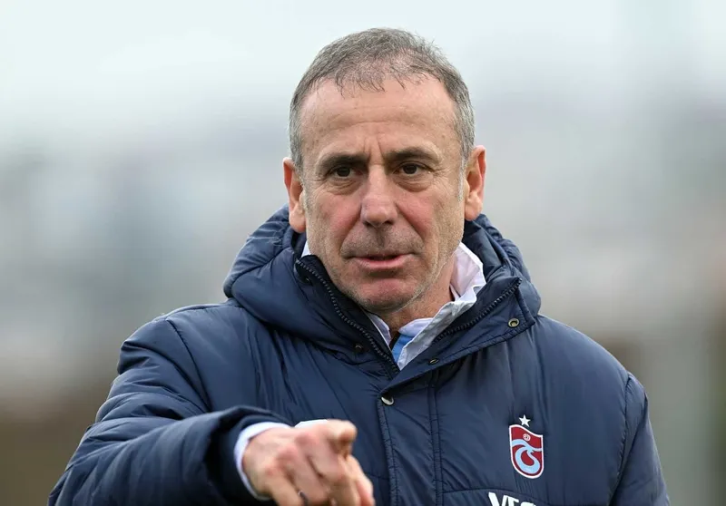 trabzonspor-transferi-durdurdu-yildiz-futbolcu-neredeyse-imzadan-dondu-iste-nedenleri-1720534498077.jpeg Trabzonspor transferi durdurdu! Yıldız futbolcu neredeyse imzadan döndü... İşte nedenleri-16