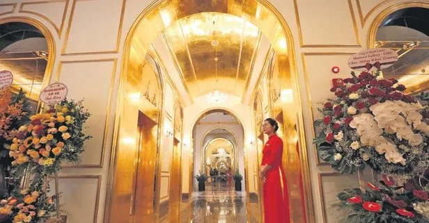 Dünyanın ilk altın kaplama oteli Vietnam’da hizmete açıldı