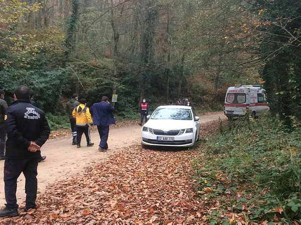 orduda-ormanda-kestigi-agacin-altinda-kalarak-can-verdi-1607352457966.jpg Ordu'da ormanda kestiği ağacın altında kalarak can verdi-3