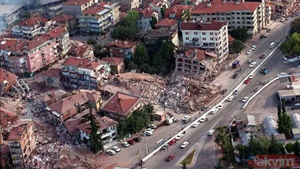 Düzce'de devlet vatandaşları yalnız bırakmadı! Akıllara 1999 yılındaki yıkım geldi - 14