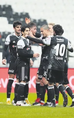Kartal tura kanatlandı