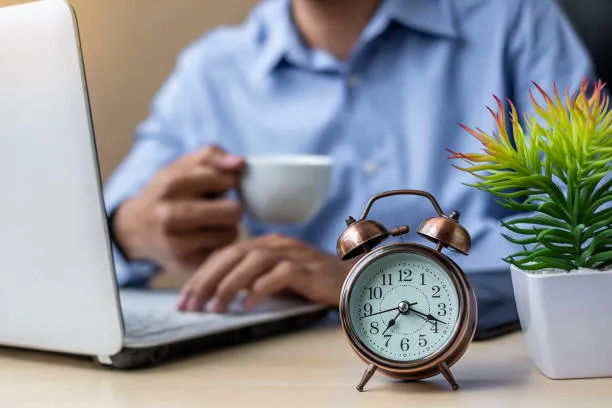 calisma-saatleri-kisalacak-mi-haftada-4-gun-mu-olacak-bakan-isikhandan-aciklama-ozel-sektor-memur-mesai-saatle-1705757476171.jpg ÖZEL SEKTÖR - MEMUR mesai saatleri düştü mü? Çalışma saatleri kısalacak mı, haftada 4 GÜN mü olacak?-2