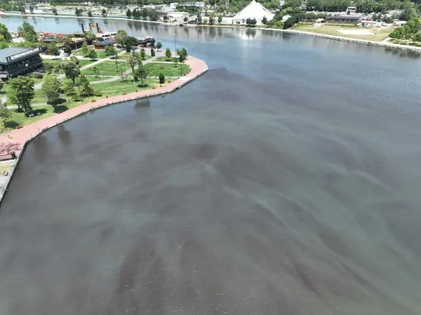 Haliç eski günlerine geri döndü! Vatandaşlar tedirgin: Haliç'ten çıkan çamuru Adalar'a döküyorlar-13