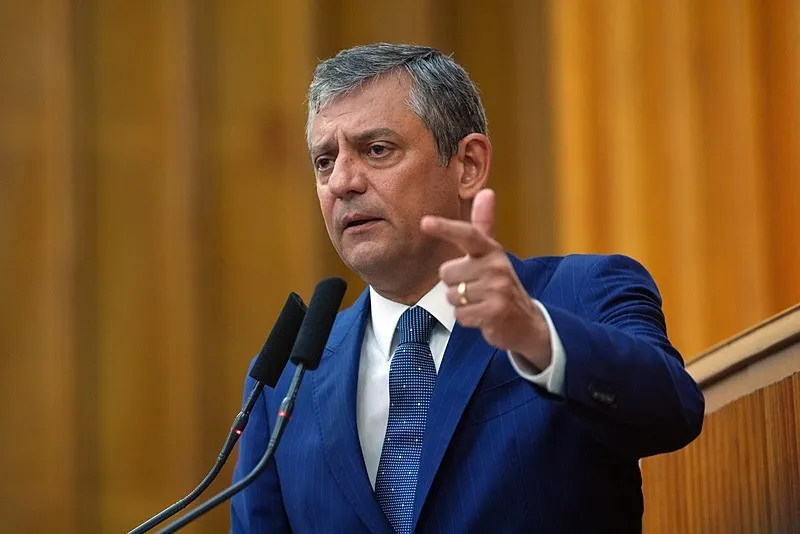 chpde-butlan-sonrasi-ydk-yonetimi-secildi-kemal-kilicdaroglundan-grup-mesaji-1780579144256.jpeg CHP'de butlan sonrası YDK yönetimi seçildi! Kemal Kılıçdaroğlu'ndan "grup" mesajı-4