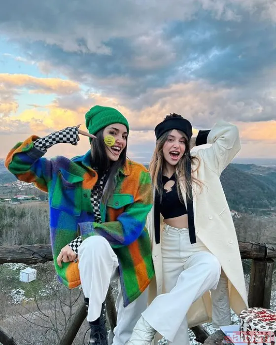 Hande Erçel içine bir şey giymedi güzelliğiyle akılları baştan aldı 'ne kaybettiğine dön bir bak Kerem Bürsin' - 13