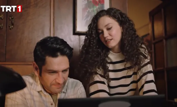 felaketlerin-pes-pese-yasandigi-masumlar-apartmaninda-bomba-ayrilik-tansel-ongel-diziye-veda-mi-ediyor-1641371165556.jpg Tansel Öngel diziye veda mı ediyor? Felaketlerin peş peşe yaşandığı Masumlar Apartmanı'nda bomba ayrılık iddiası!-7