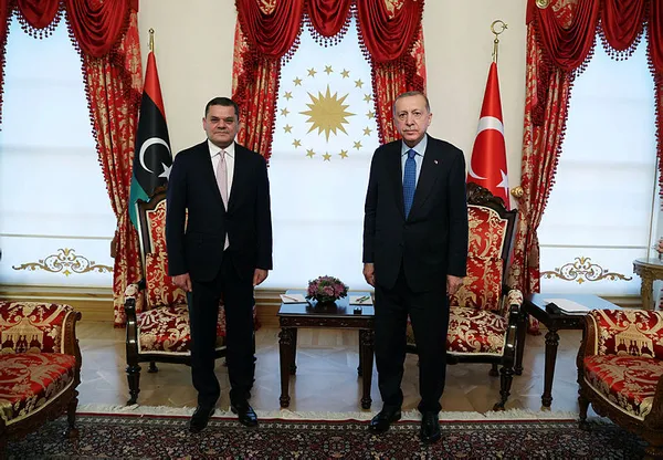 baskan-recep-tayyip-erdogan-libya-baskani-dibeybeyi-kabul-etti-1636137148029.jpg