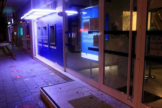 Son dakika: Adana'da polisleri bile şaşırtan olay: Kartını ATM cihazına kaptıran kişi önce camı kırdı sonra polisi aradı-5