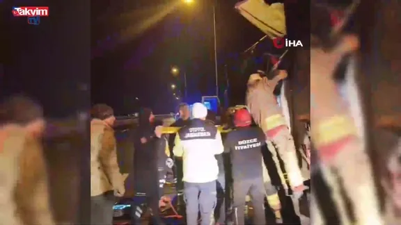 TEM’de kamyonlar çarpıştı: 1 ölü 1 yaralı