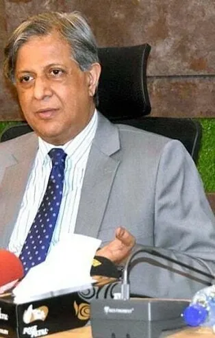 Pakistan'da  Adalet ve Hukuk Bakanı Azam Nazir Tarar istifa etti