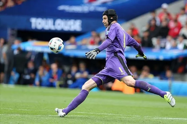 Petr Cech yeniden Chelsea kadrosunda!