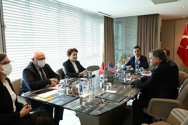 Ekrem İmamoğlu'nun balıkçıda buluştuğu İngiliz büyükelçi Dominick Chilcott ile ilgili çarpıcı gerçek! Türkiye'de istihbaratçı olarak çalışmış-11