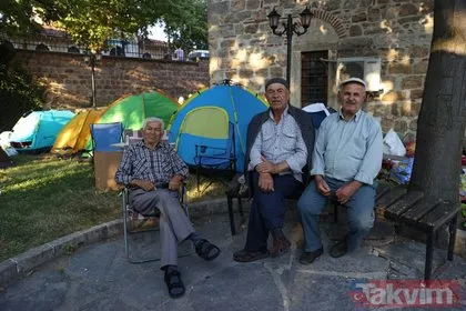 Edirne’ye 661. Tarihi Kırkpınar Yağlı Güreşlerini izlemeye gelenler otellerde yer bulamadı çadırlarda kaldı