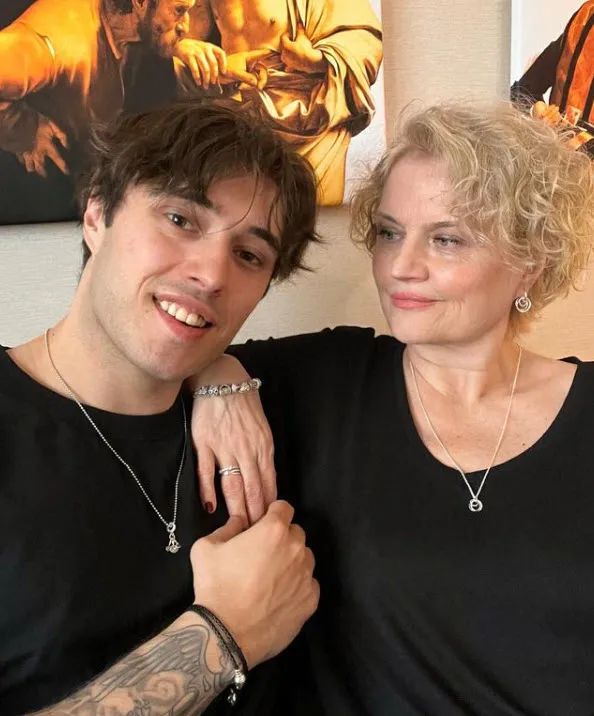 Masterchef Emir'in babası çıka çıka o Milli futbolcu çıktı cool çocuğun büyük dramı! Emir babasının kopyası meğer Fatih Terim...-7