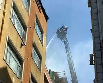 Bayrampaşa’da 5 katlı binada yangın paniği