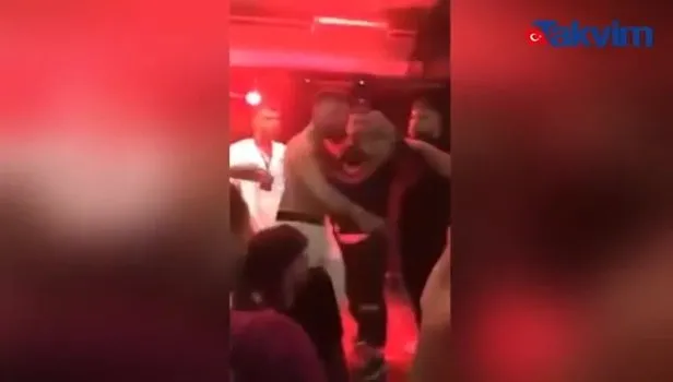 Rapçi Uzi konserinde kavga! Utku Cihan Yalçınkaya dayak mı yedi? Konser karıştı yumruklar konuştu! İşte o anlar...