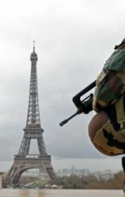 Paris’te terör alarmı!