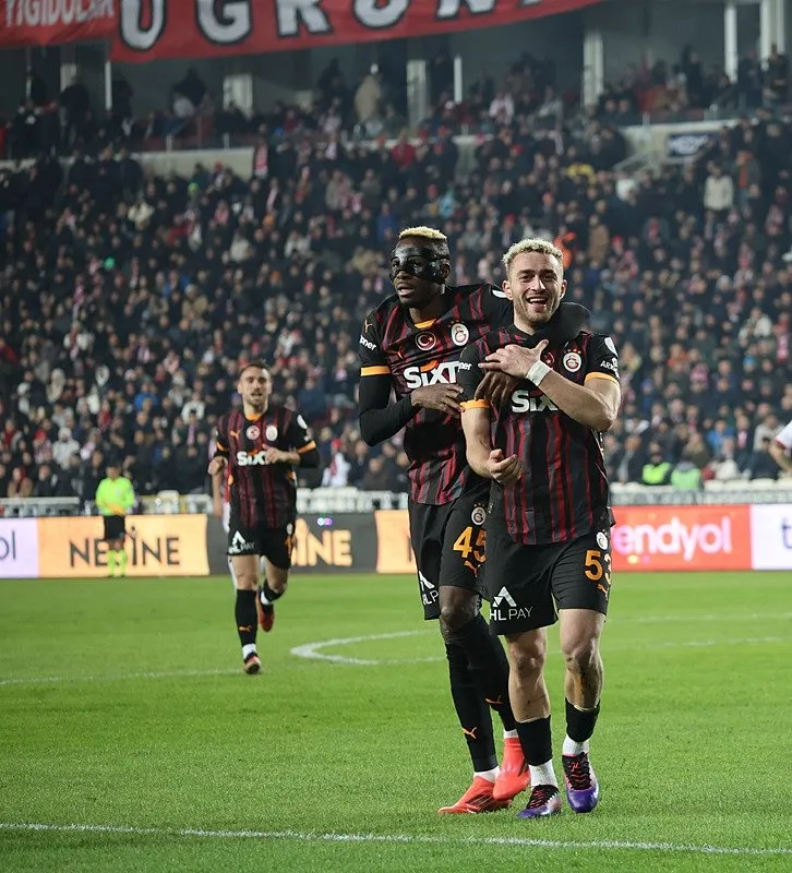 Premier Lig devi Victor Osimhen için devrede! Transferde ilk hedef oldu - 1