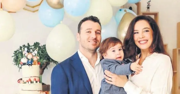 Duygularını saklamama kararı aldı tavrını koydu: Azra Akın’dan net mesaj!