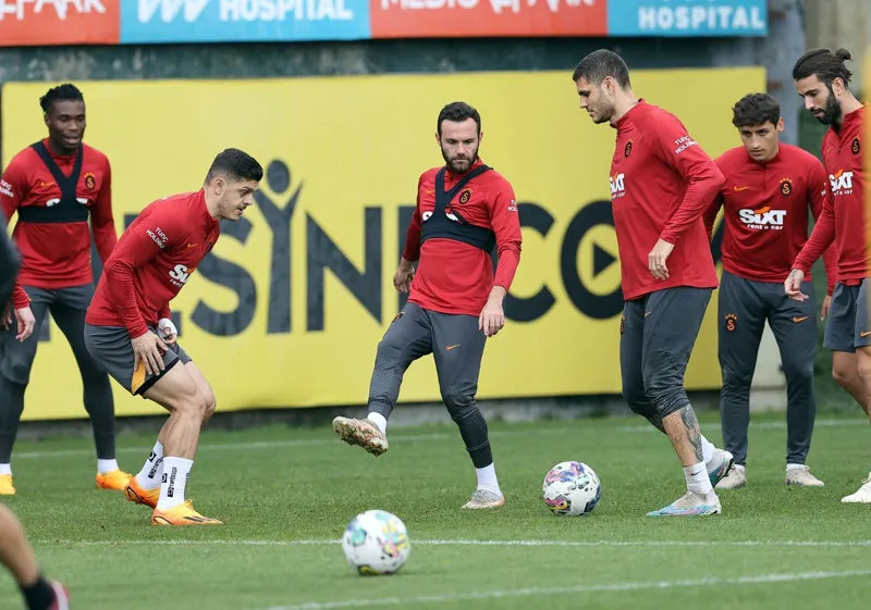 Okan Buruk kararını verdi! Başakşehir maçında yedekler - 8