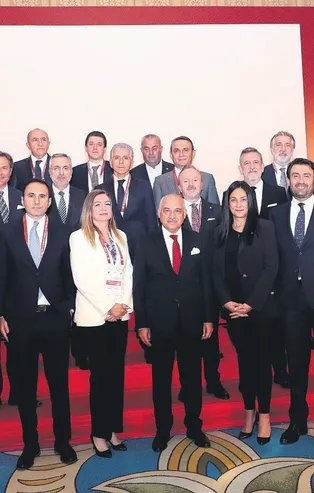 Kullanılan 209 oyun 158'ni alan Mehmet Büykeşi TFF'nin yeni başkanı seçildi