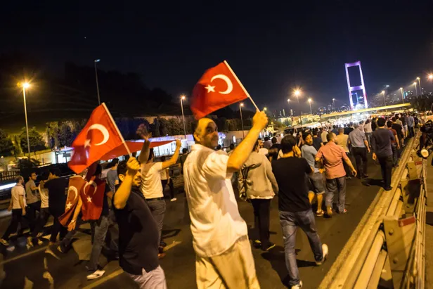 İşte dakika dakika 15 Temmuz’da yaşananlar! İhanet ve diriliş