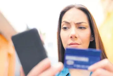 Dolandırıcı cepte