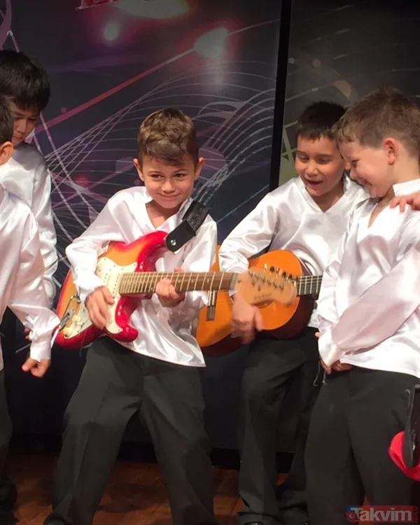 7 yıl Emre Altuğ ile evli kalan Çağla Şıkel’den oğlu Kuzey’e duygusal mesaj! İlk yorum Demet Şener’den: Ağlattın beni! - 3