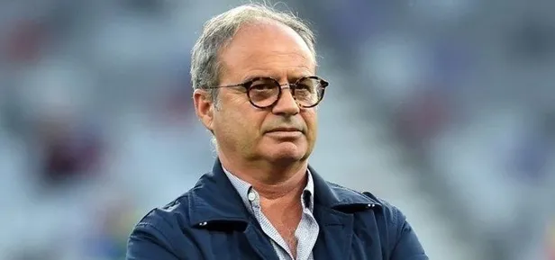 galatasarayin-futbol-akli-gidiyor-luis-campos-hollanda-yolcusu-1645640347218.jpeg Luis Campos Hollanda yolcusu! Galatasaray’ın 'futbol aklı' gidiyor...-1