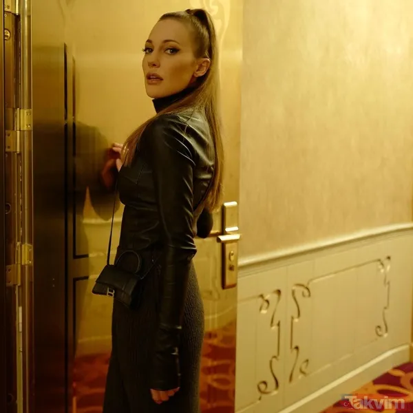 Meryem Uzerli üstsüz paylaşım! Sütyensiz pozlarını yayınlayan Meryem sosyal medyayı ikiye böldü! Yelpaze detayı dikkat çekti - 3