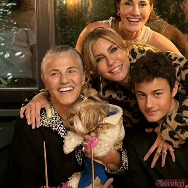 7 yıllık eski eşler aynı karede! Çağla Şıkel’den Emre Altuğ’lu aile paylaşımı geldi! İlk yorum Esra Erol’dan! - 8